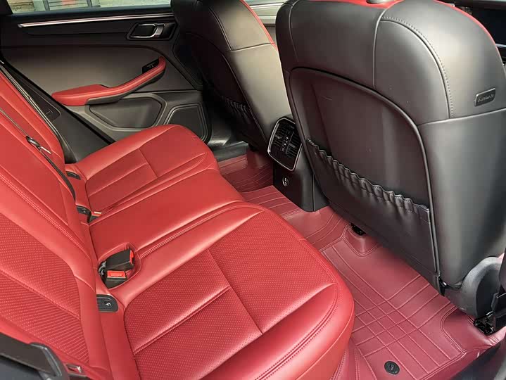 Фото 11 - Porsche Macan