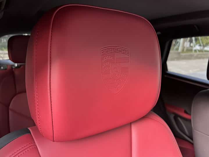 Фото 18 - Porsche Macan