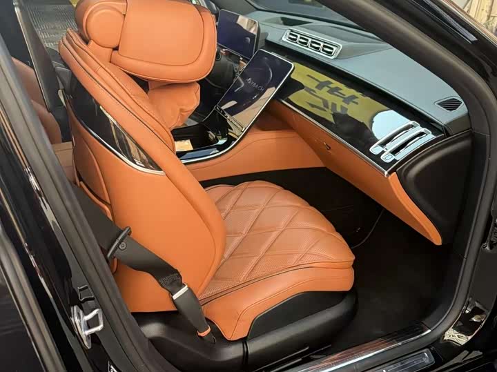 Фото 5 - Mercedes-Benz Maybach S-Class