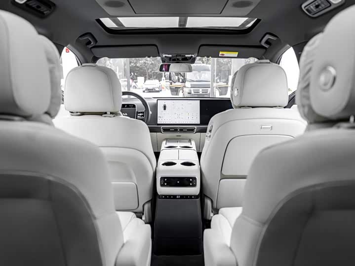 Фото 22 - LiXiang L9