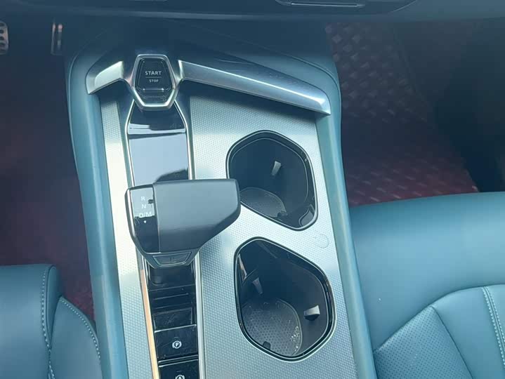 Фото 8 - MG Motor 7