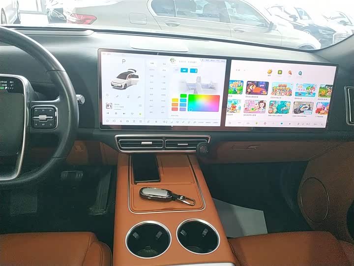 Фото 12 - LiXiang L7