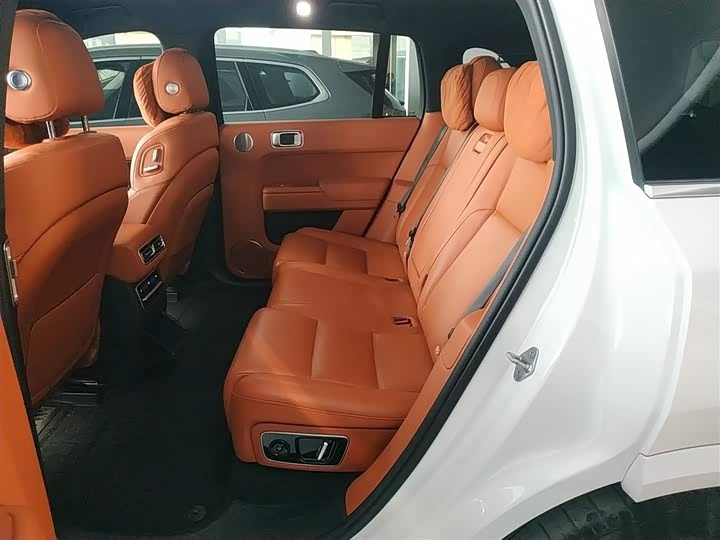 Фото 16 - LiXiang L7