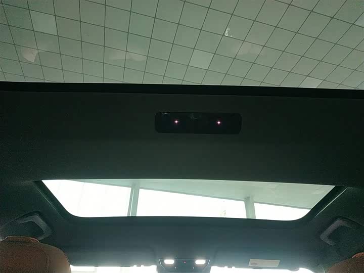 Фото 17 - LiXiang L7