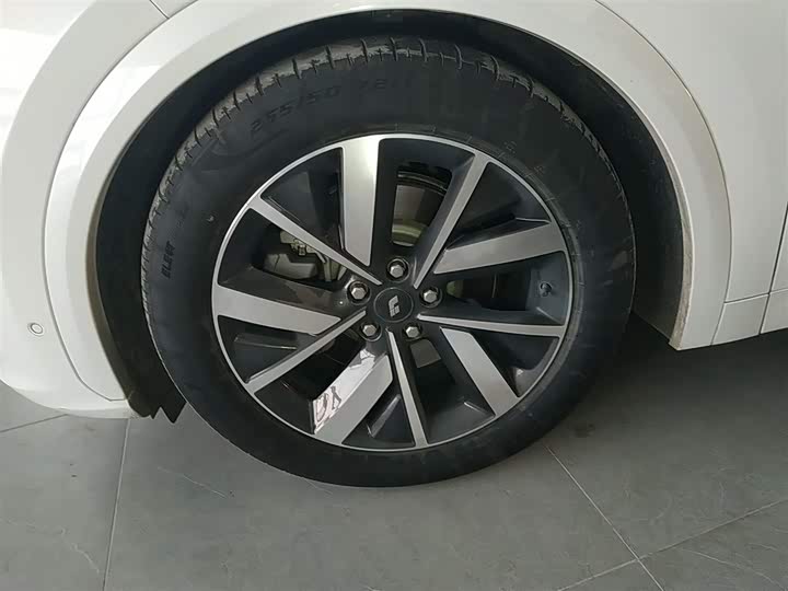 Фото 22 - LiXiang L7