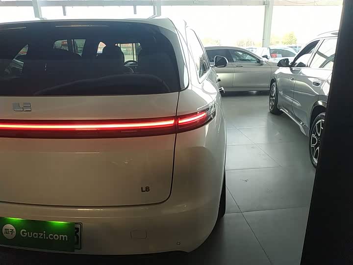 Фото 8 - LiXiang L7