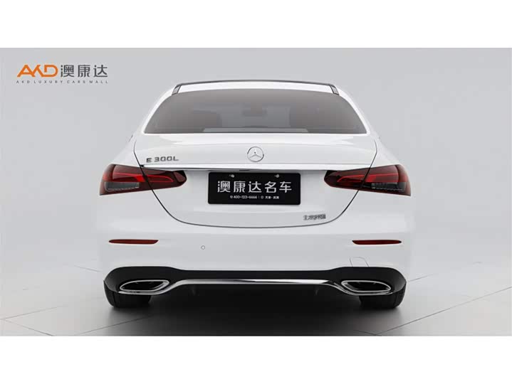 Фото 4 - Mercedes-Benz E-Class