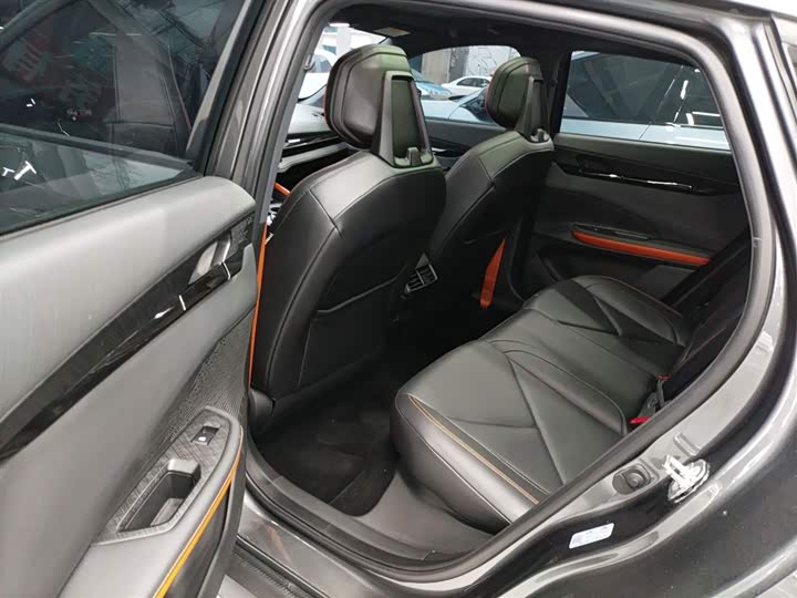 Фото 17 - Changan UNI-V