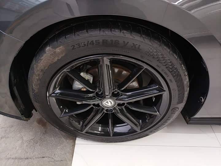 Фото 23 - Changan UNI-V