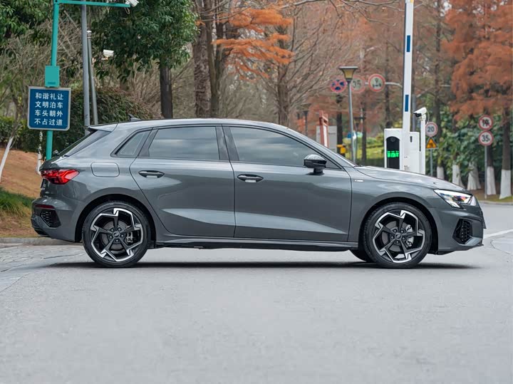 Фото 8 - Audi A3