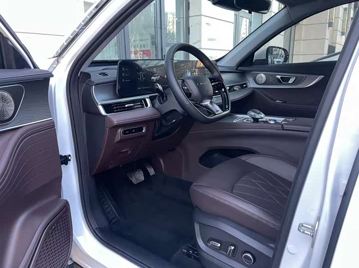 Фото 9 - Chery Tiggo 8 Pro