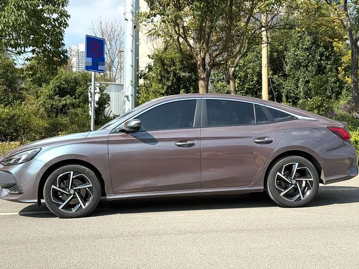 Фото 5 - MG Motor 5