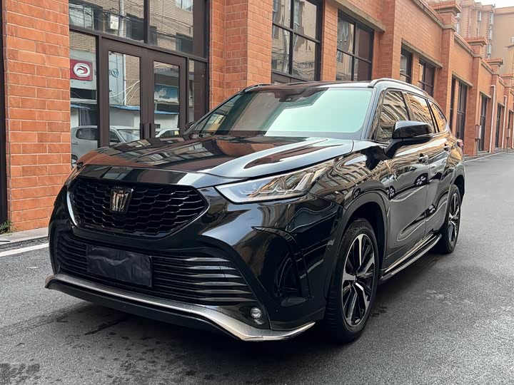 Фото 1 - Toyota Crown Kluger