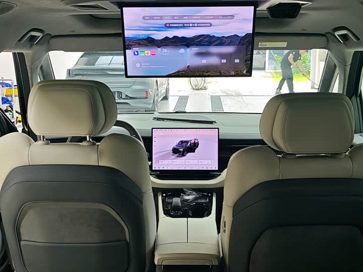 Фото 9 - Zeekr 009