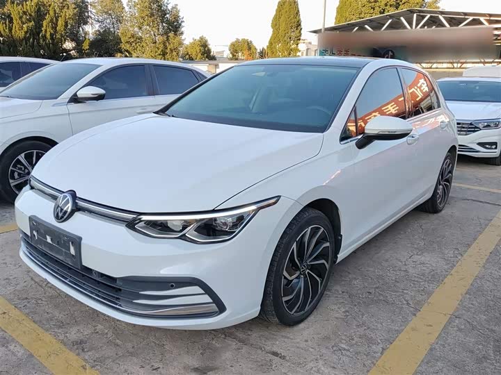 Фото 1 - Volkswagen Golf