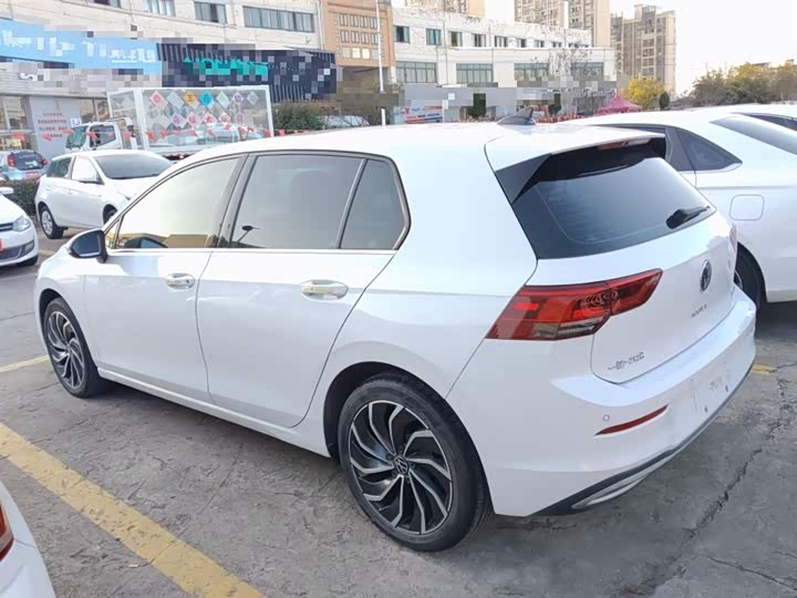 Фото 5 - Volkswagen Golf