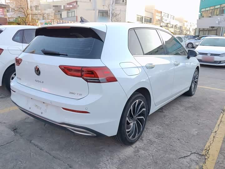 Фото 7 - Volkswagen Golf