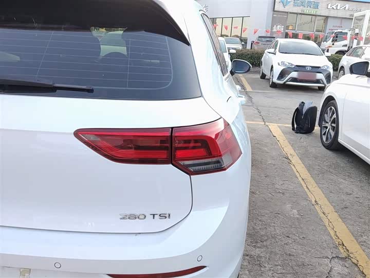 Фото 8 - Volkswagen Golf