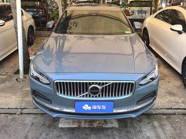 Фото 2 - Volvo S90