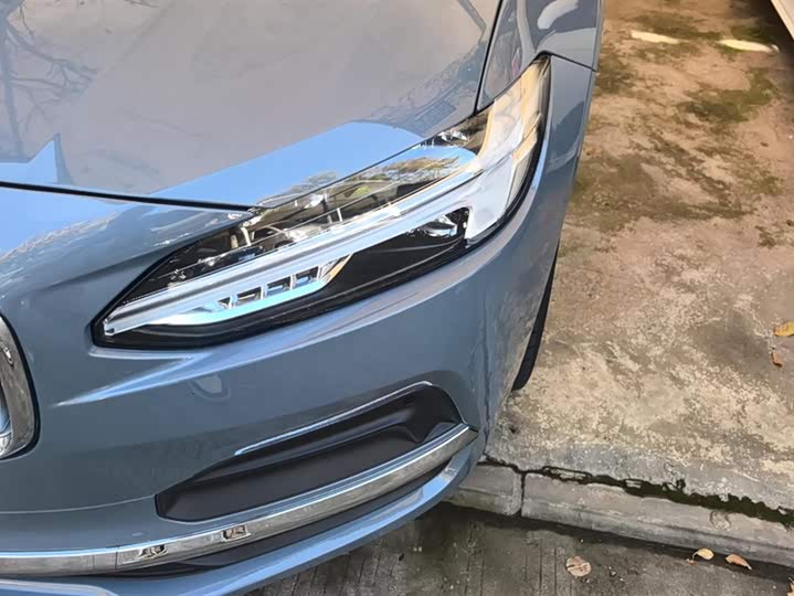 Фото 5 - Volvo S90