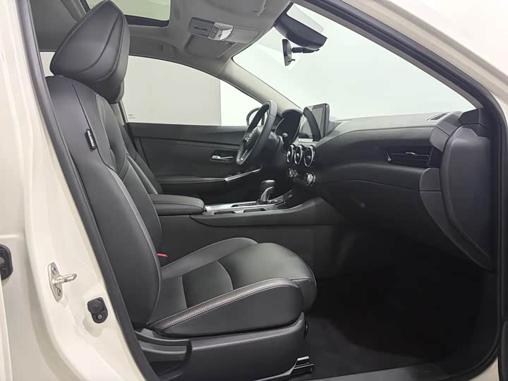 Фото 8 - Nissan Sylphy