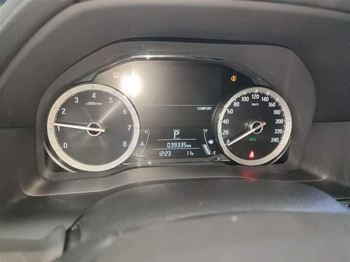 Фото 12 - Honda UR-V