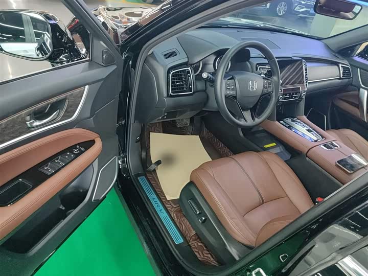 Фото 16 - Honda UR-V