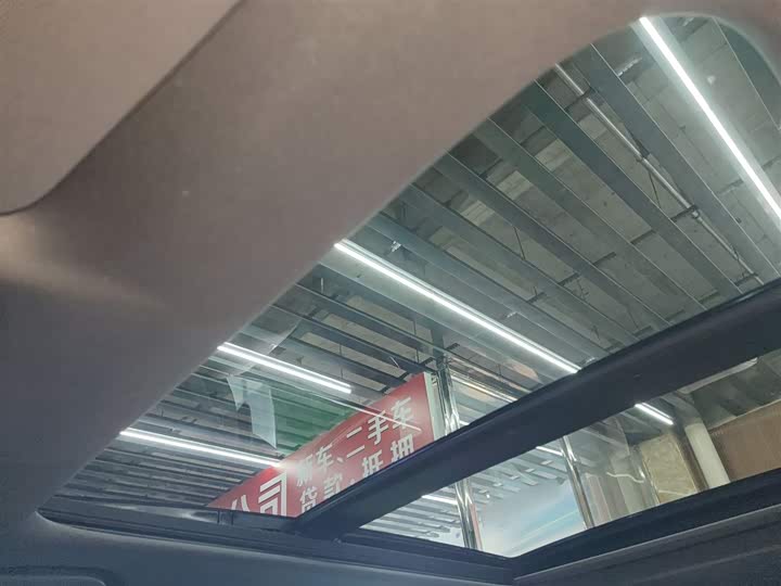 Фото 18 - Honda UR-V