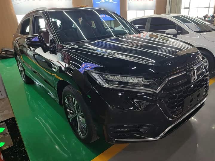 Фото 4 - Honda UR-V