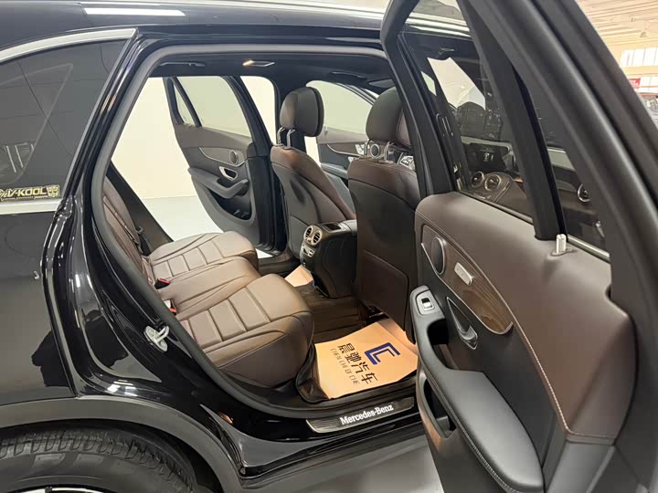 Фото 14 - Mercedes-Benz GLC-Class