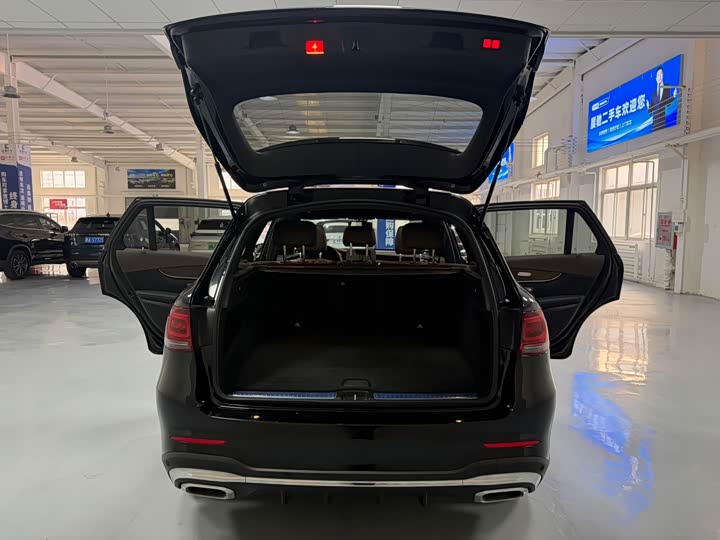 Фото 16 - Mercedes-Benz GLC-Class