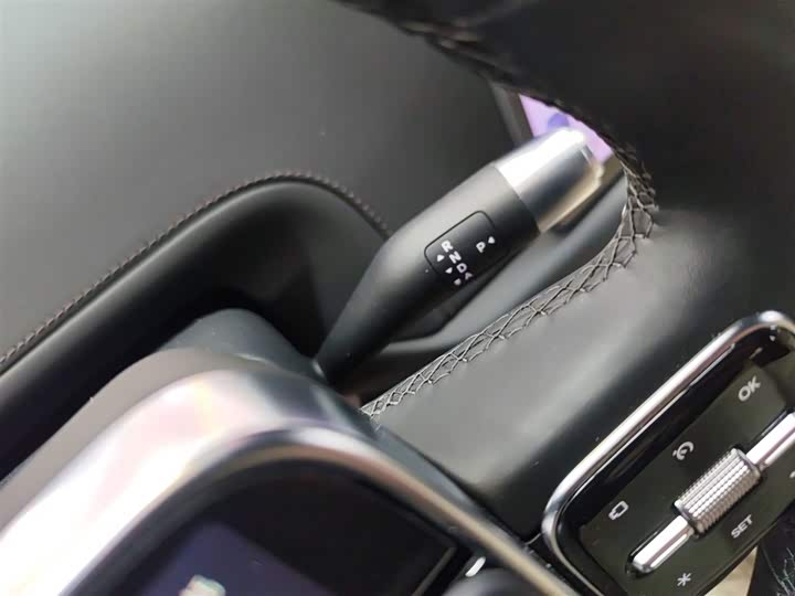 Фото 14 - LiXiang L6