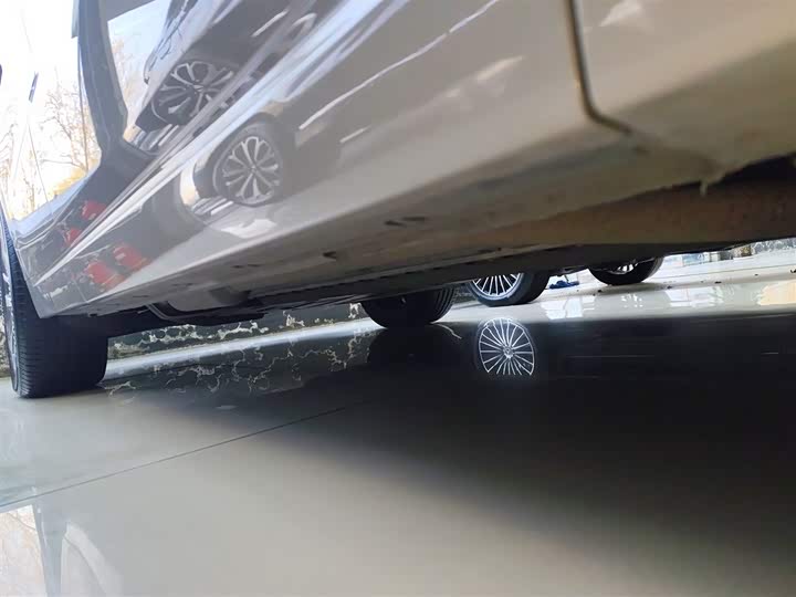 Фото 21 - LiXiang L6