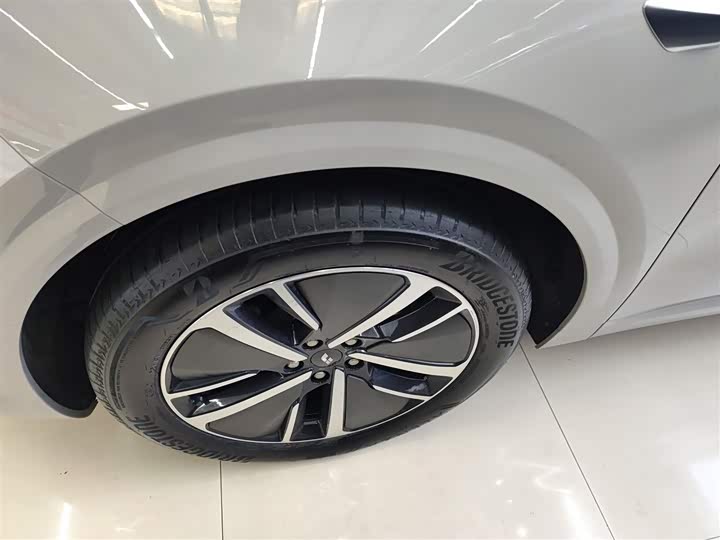 Фото 23 - LiXiang L6