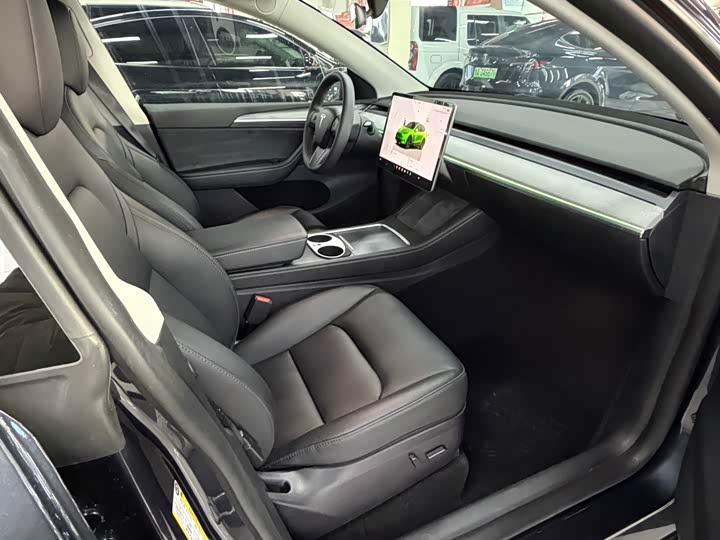 Фото 7 - Tesla Model Y