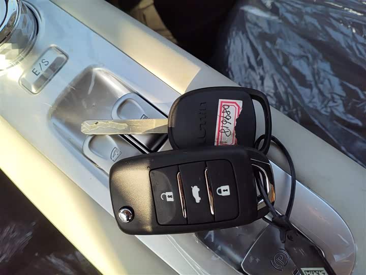 Фото 9 - Changan Qiyuan (Nevo) Lumin