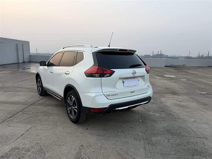 Фото 8 - Nissan X-Trail