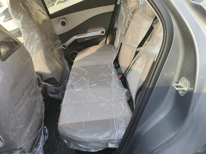 Фото 17 - BYD Yuan Plus