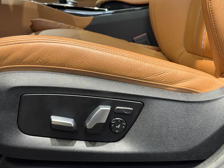 Фото 19 - BMW 6 Series GT