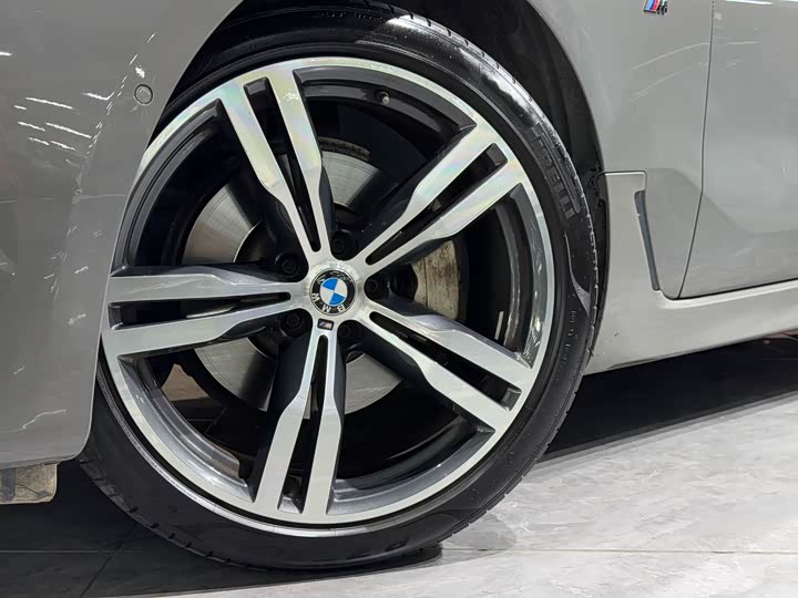 Фото 4 - BMW 6 Series GT