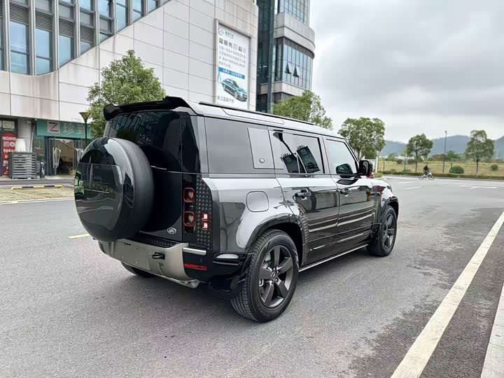 Фото 3 - Land Rover Defender