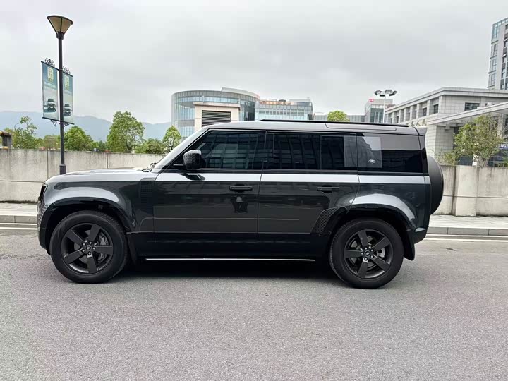 Фото 6 - Land Rover Defender