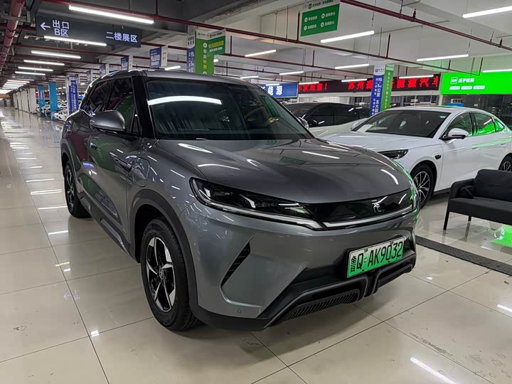 Фото 3 - BYD Yuan Up