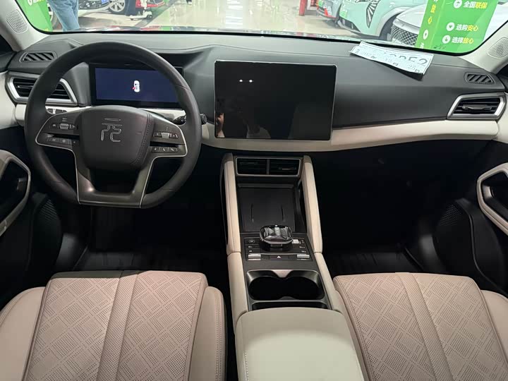 Фото 9 - BYD Yuan Up