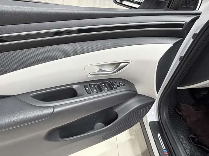 Фото 11 - Hyundai Tucson L