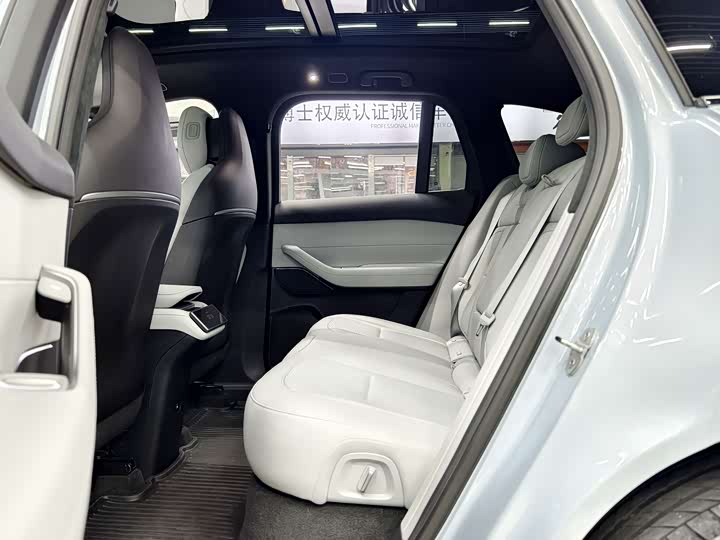 Фото 11 - Nio ES6