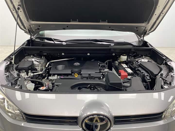 Фото 16 - Toyota Wildlander