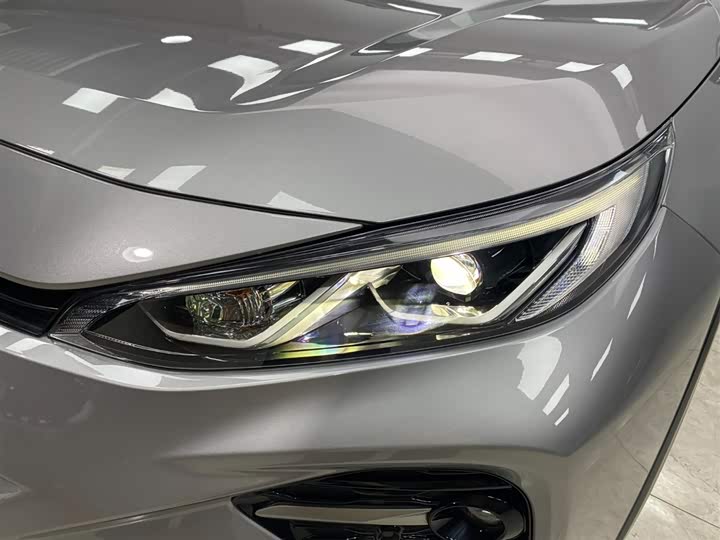 Фото 17 - Toyota Wildlander