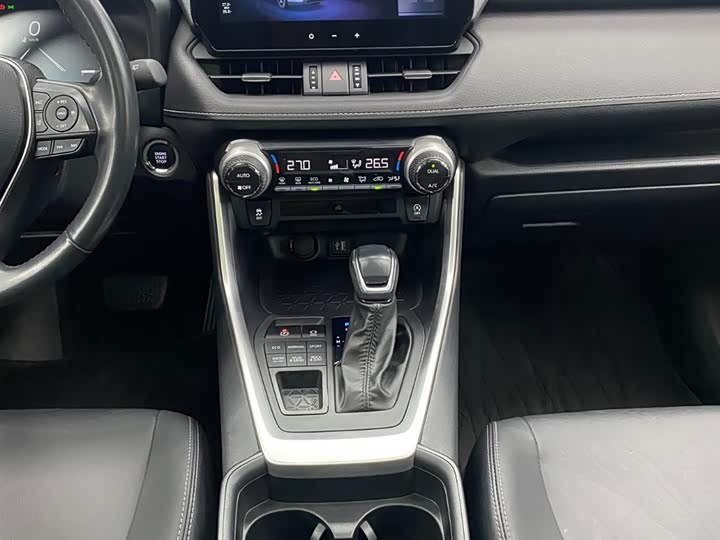 Фото 4 - Toyota Wildlander