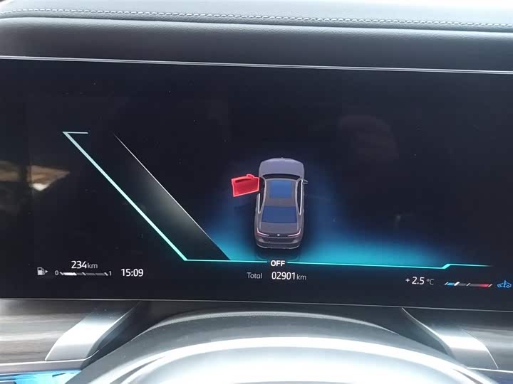 Фото 12 - BMW 7 Series